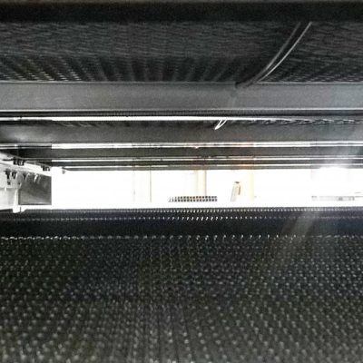 Pannelli catalitici installati in un forno industriale